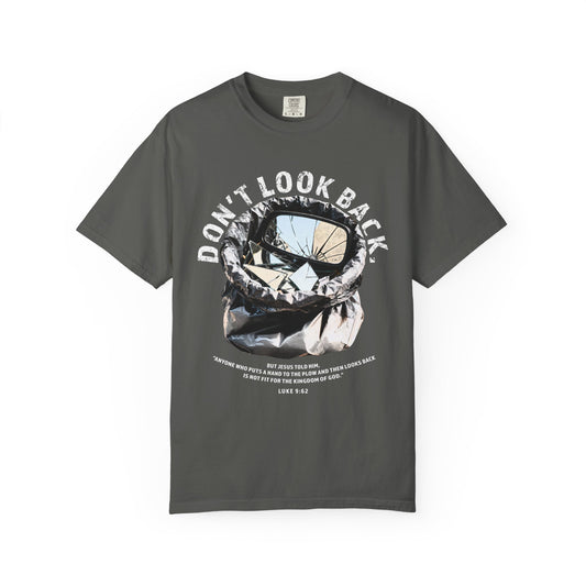 Don't Look Back Luke 9:62 T-Shirt — Inspirational Bible Verse Tee