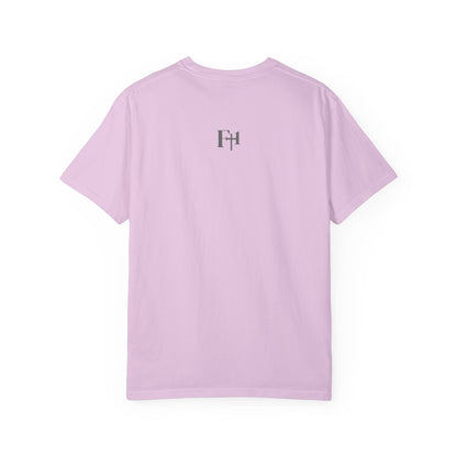 Inspirational Spanish Bible Verse T-Shirt – John 10:12 Floral Tee