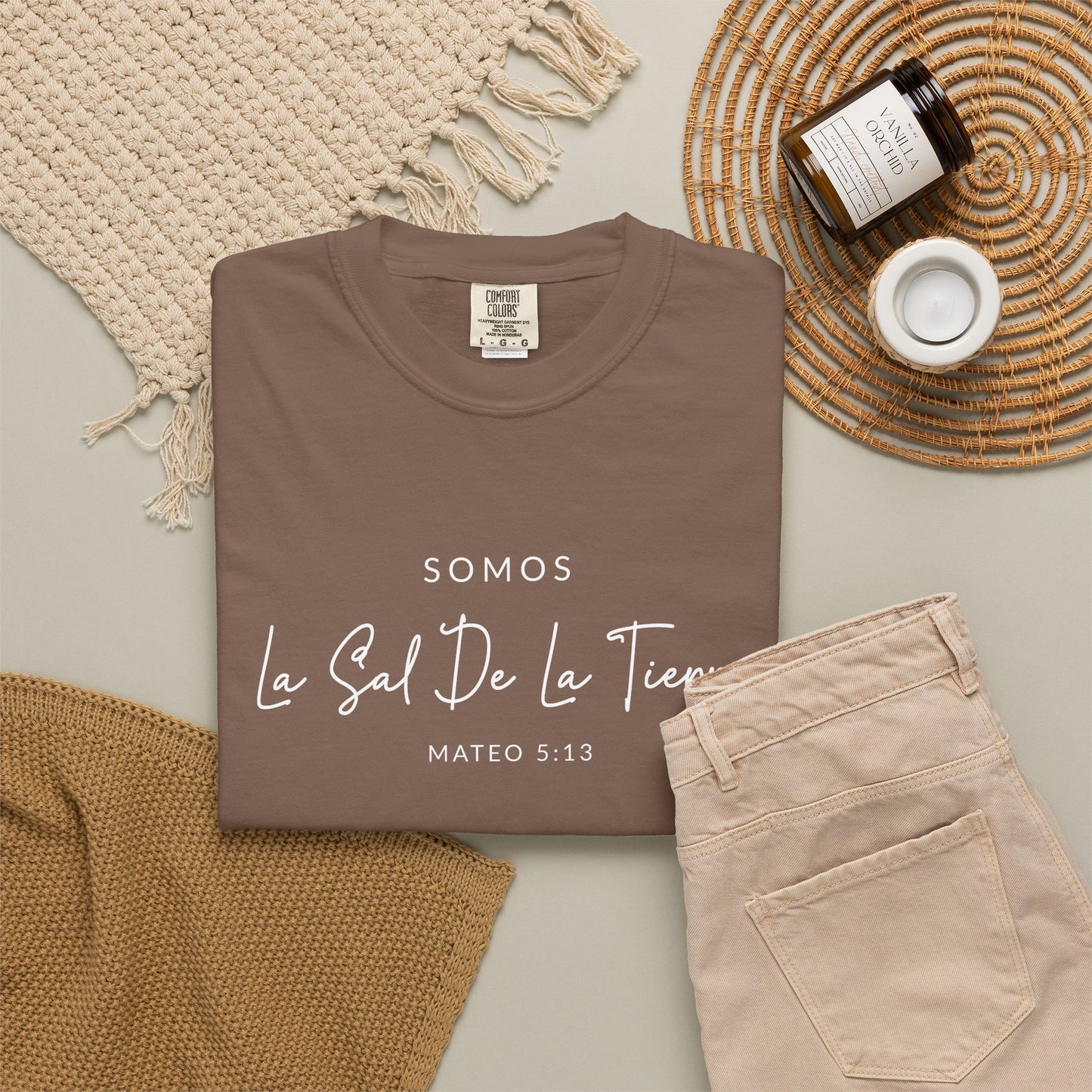 Somos la Sal de la Tierra Mateo 5:13 100% Cotton T-Shirt — Spanish Wise Woman Bible Verse