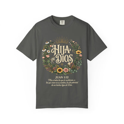Hija de Dios Floral T‑Shirt — Juan 1:12 Christian Tee