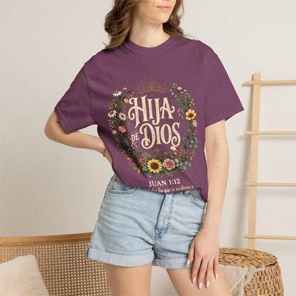 Hija de Dios Floral T‑Shirt — Juan 1:12 Christian Tee