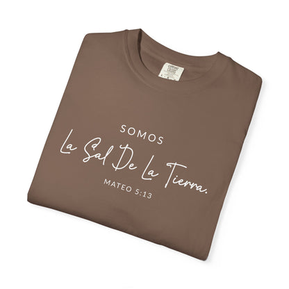 Somos la Sal de la Tierra Mateo 5:13 100% Cotton T-Shirt — Spanish Wise Woman Bible Verse