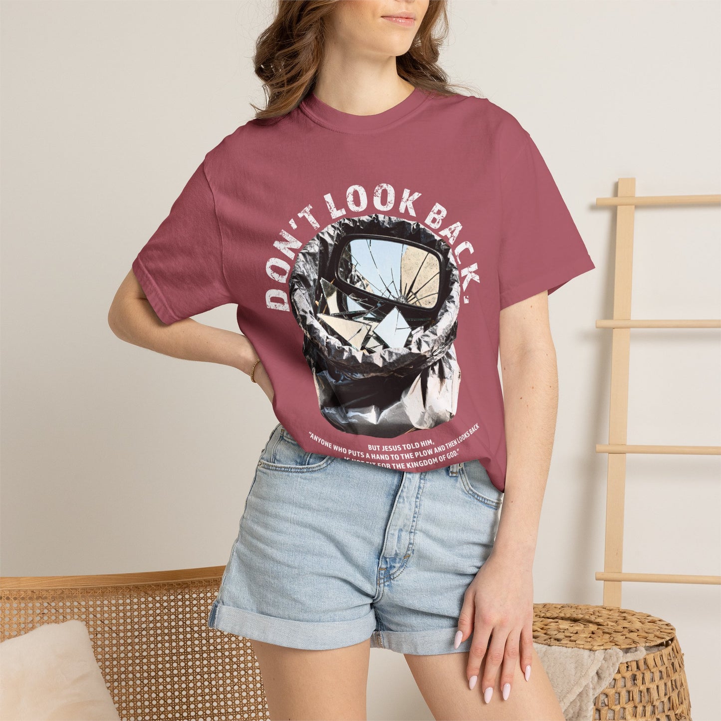 Don't Look Back Luke 9:62 T-Shirt — Inspirational Bible Verse Tee