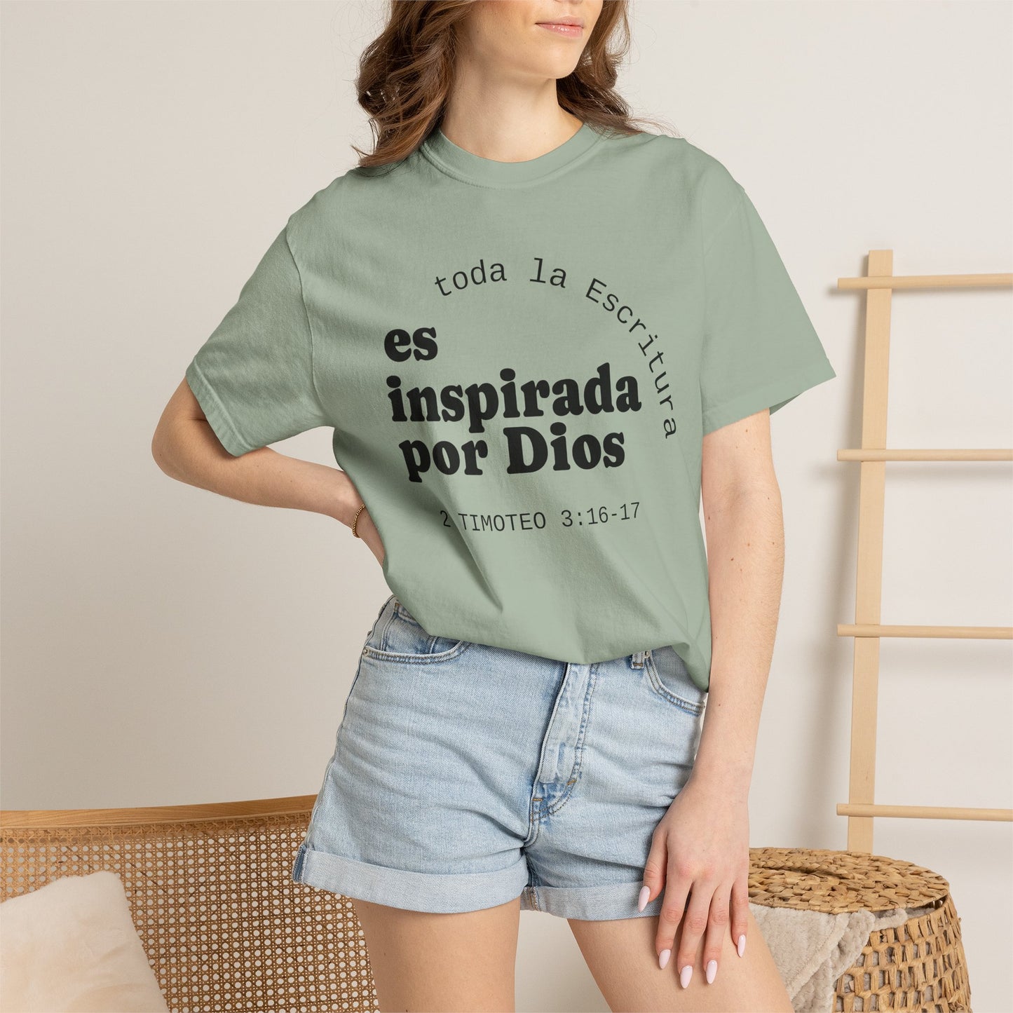 Toda la Escritura es inspirada por Dios  "2 Timoteo 3:16-17" 100% Cotton Shirt