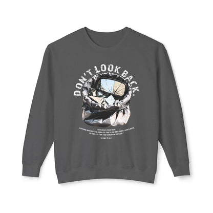 Don't Look Back Luke 9:62 T-Shirt — Inspirational Bible Verse Sweatshirt
