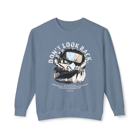 Don't Look Back Luke 9:62 T-Shirt — Inspirational Bible Verse Sweatshirt