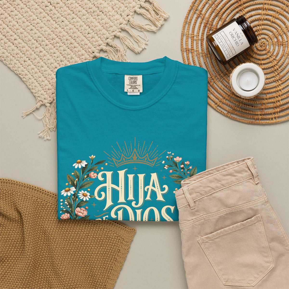 Hija de Dios Floral T‑Shirt — Juan 1:12 Christian Tee