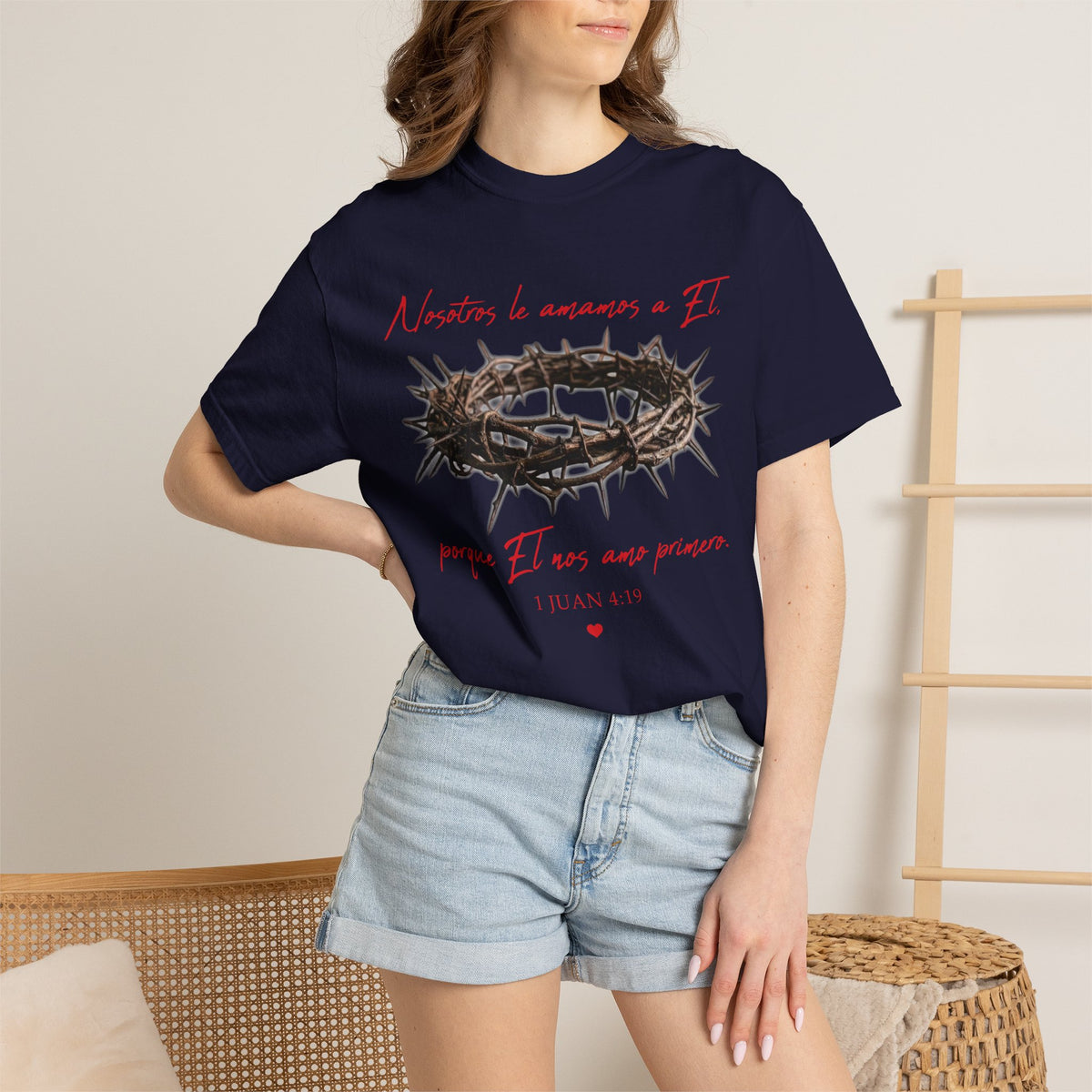 Jesus Crown of Thorns T-Shirt — "Naciste a amarme a Él" Christian Faith Tee