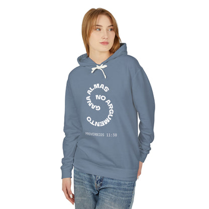 Proverbios 11:30 "Gana Almas, No Argumentos" Hoodie — 100% Cotton Spanish Faith Sweatshirt