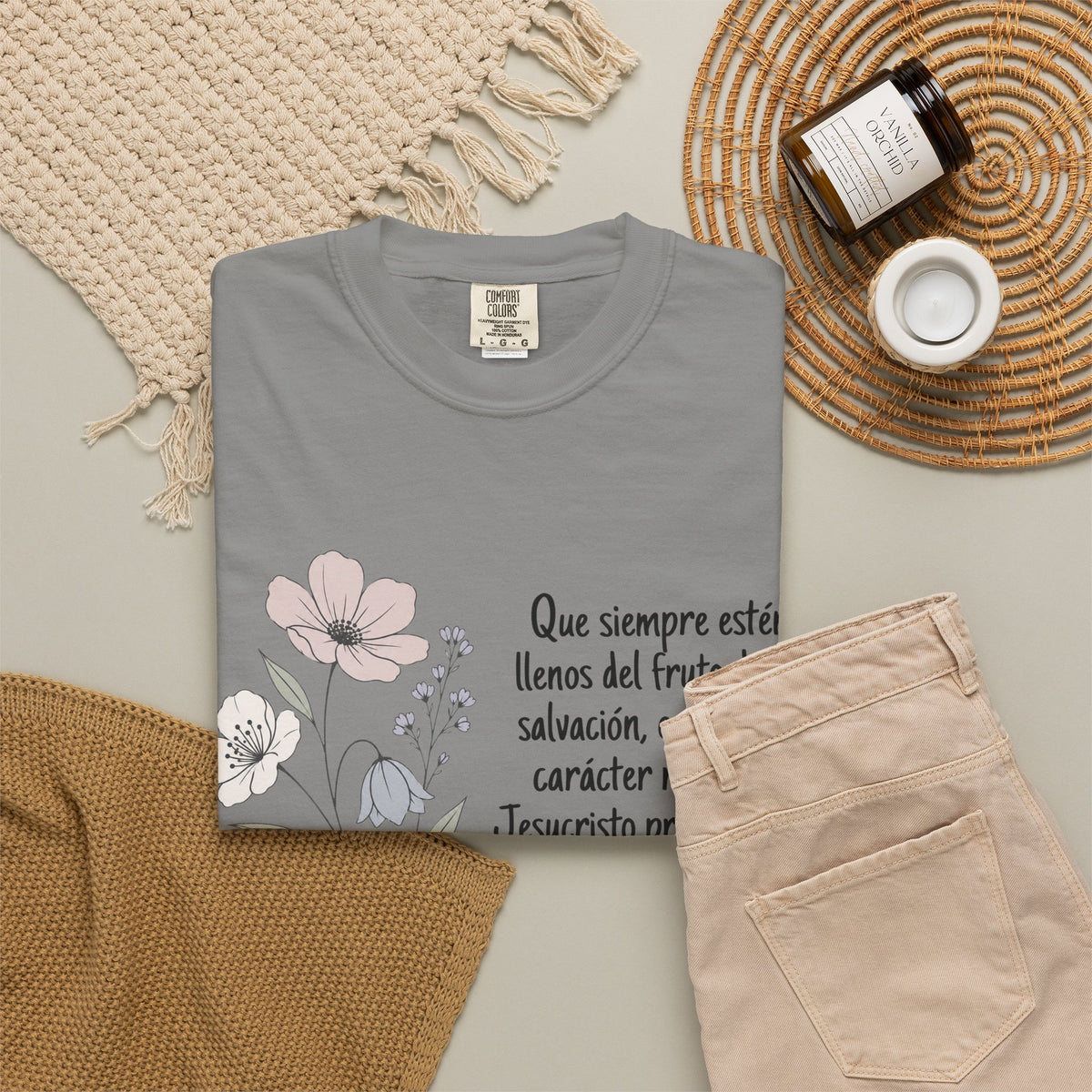 Christian Floral Verse T-Shirt — Spanish Filipenses 1:11 Scripture Tee