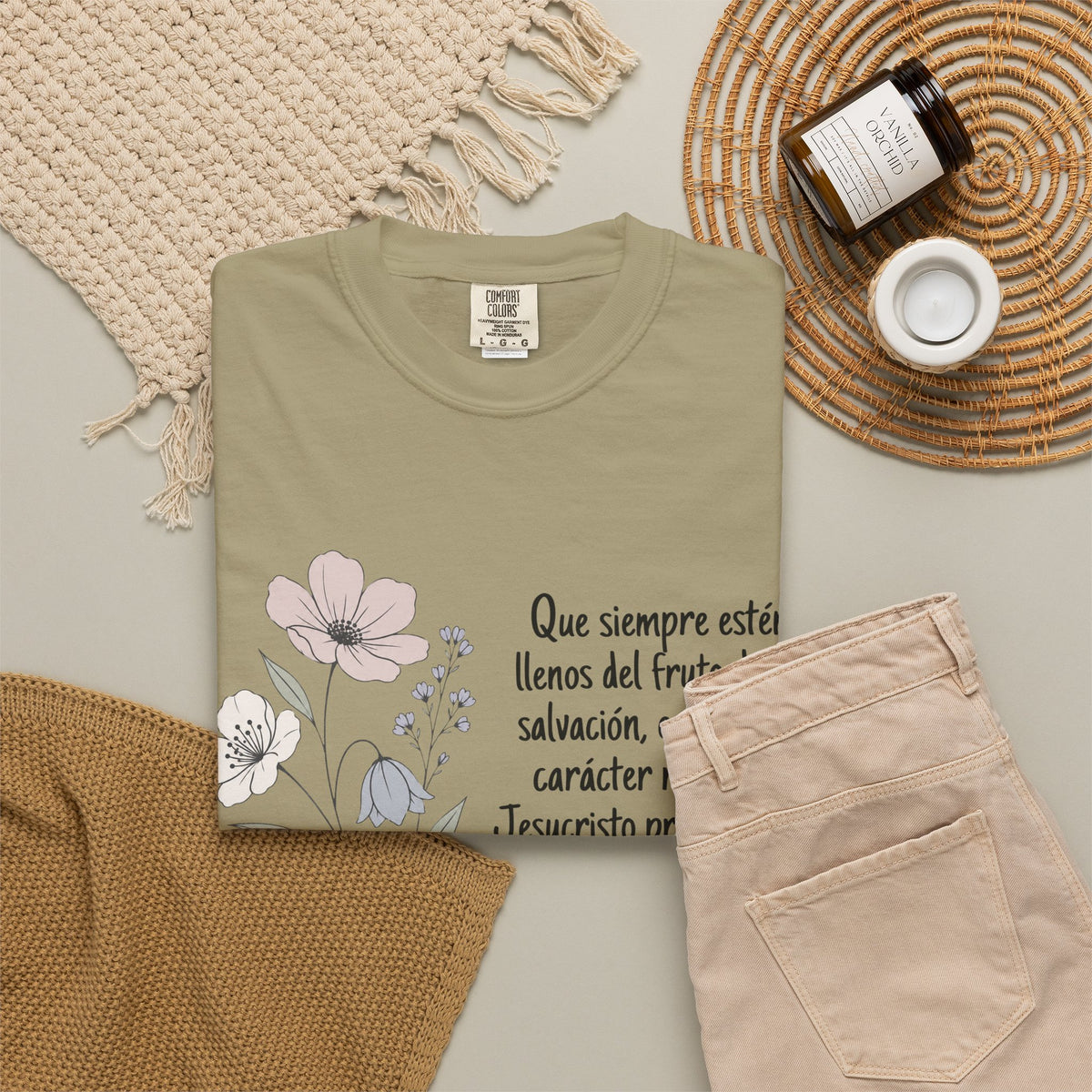 Christian Floral Verse T-Shirt — Spanish Filipenses 1:11 Scripture Tee