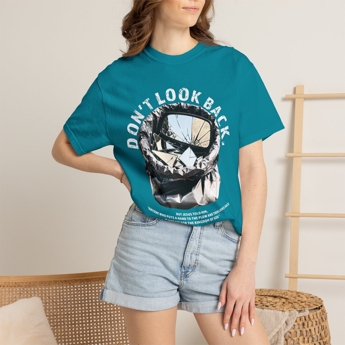 Don't Look Back Luke 9:62 T-Shirt — Inspirational Bible Verse Tee