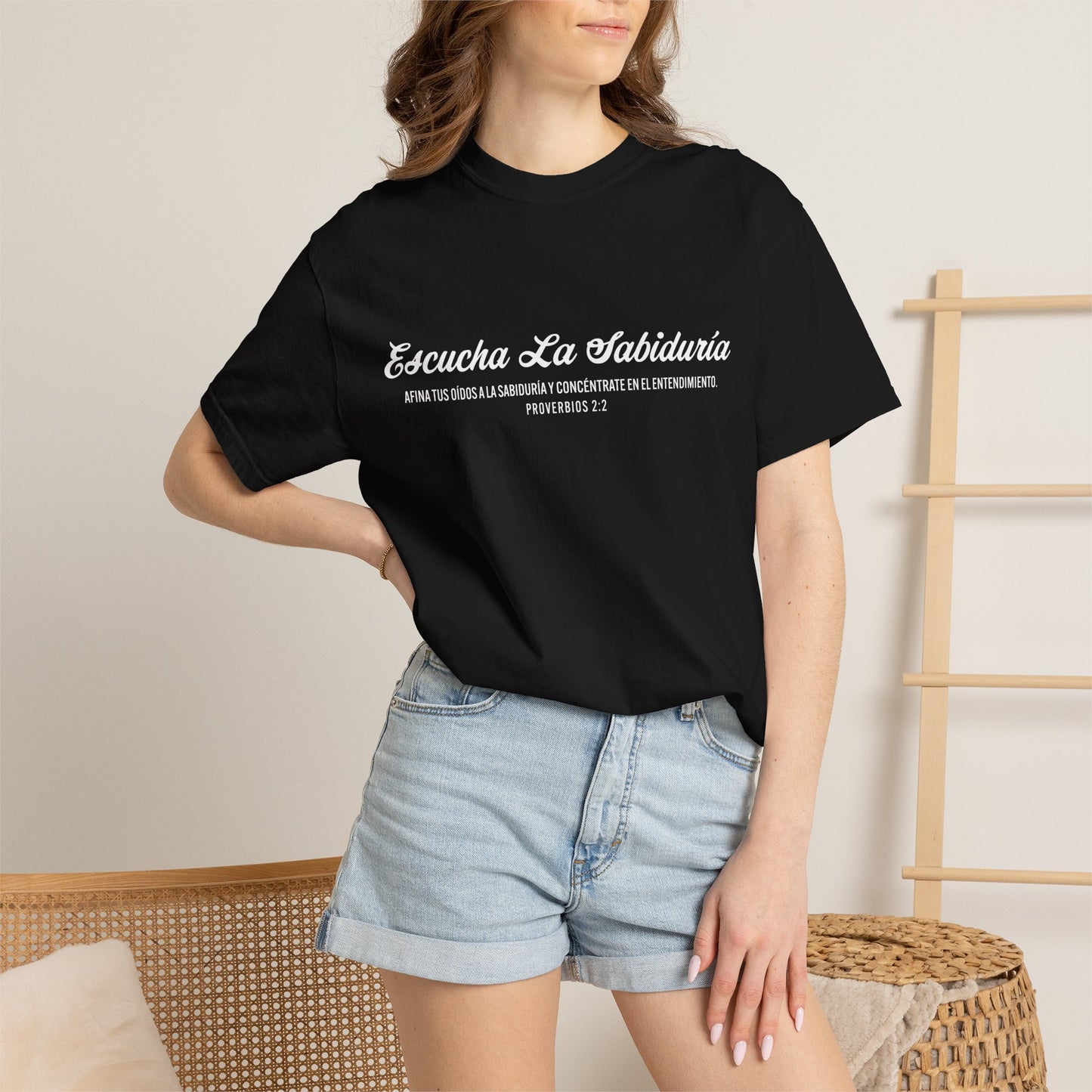 Proverbios 2:2 "Escucha la Sabiduría" T-Shirt