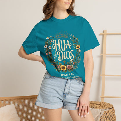 Hija de Dios Floral T‑Shirt — Juan 1:12 Christian Tee