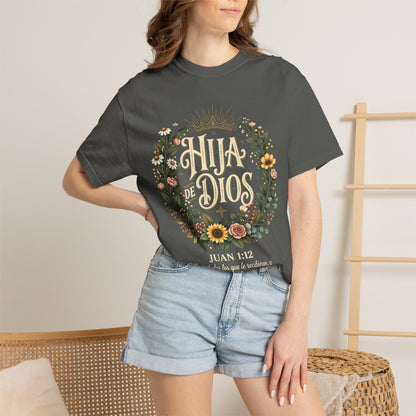 Hija de Dios Floral T‑Shirt — Juan 1:12 Christian Tee