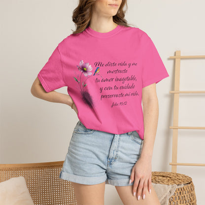 Inspirational Spanish Bible Verse T-Shirt – John 10:12 Floral Tee