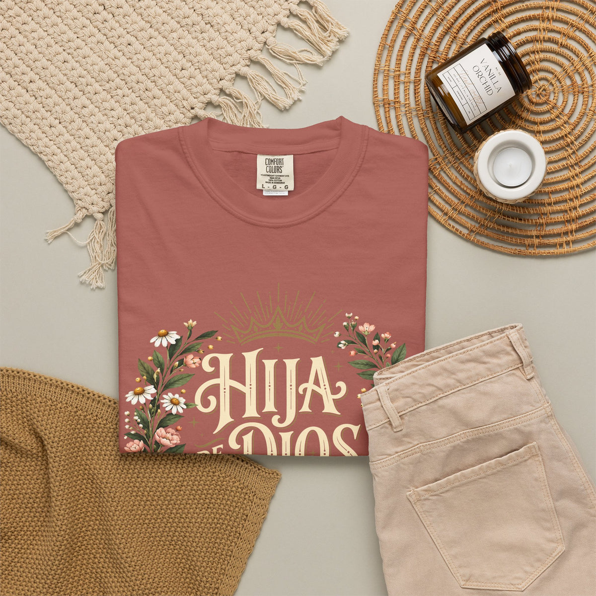Hija de Dios Floral T‑Shirt — Juan 1:12 Christian Tee