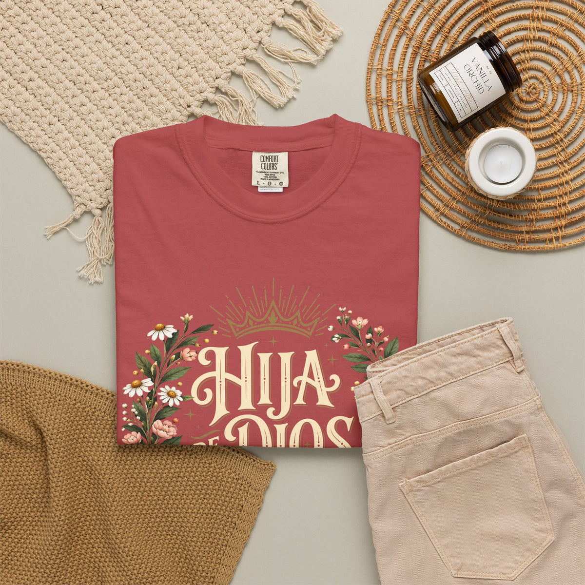 Hija de Dios Floral T‑Shirt — Juan 1:12 Christian Tee