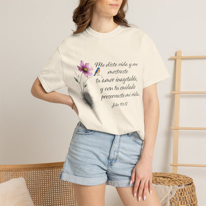 Inspirational Spanish Bible Verse T-Shirt – John 10:12 Floral Tee