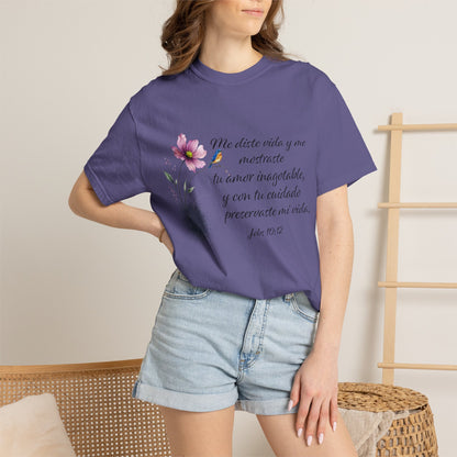 Inspirational Spanish Bible Verse T-Shirt – John 10:12 Floral Tee