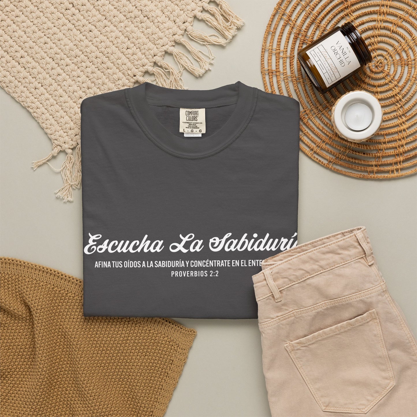 Proverbios 2:2 "Escucha la Sabiduría" T-Shirt