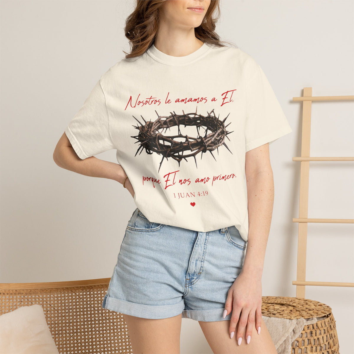 Jesus Crown of Thorns T-Shirt — "Naciste a amarme a Él" Christian Faith Tee