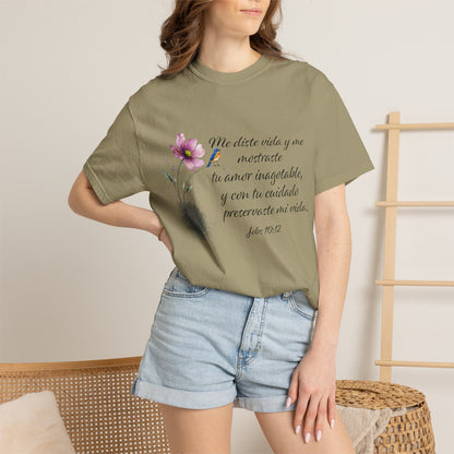 Inspirational Spanish Bible Verse T-Shirt – John 10:12 Floral Tee