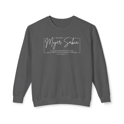 Mujer Sabia Proverbios 14:1 T-Shirt — Spanish Wise Woman Bible Verse