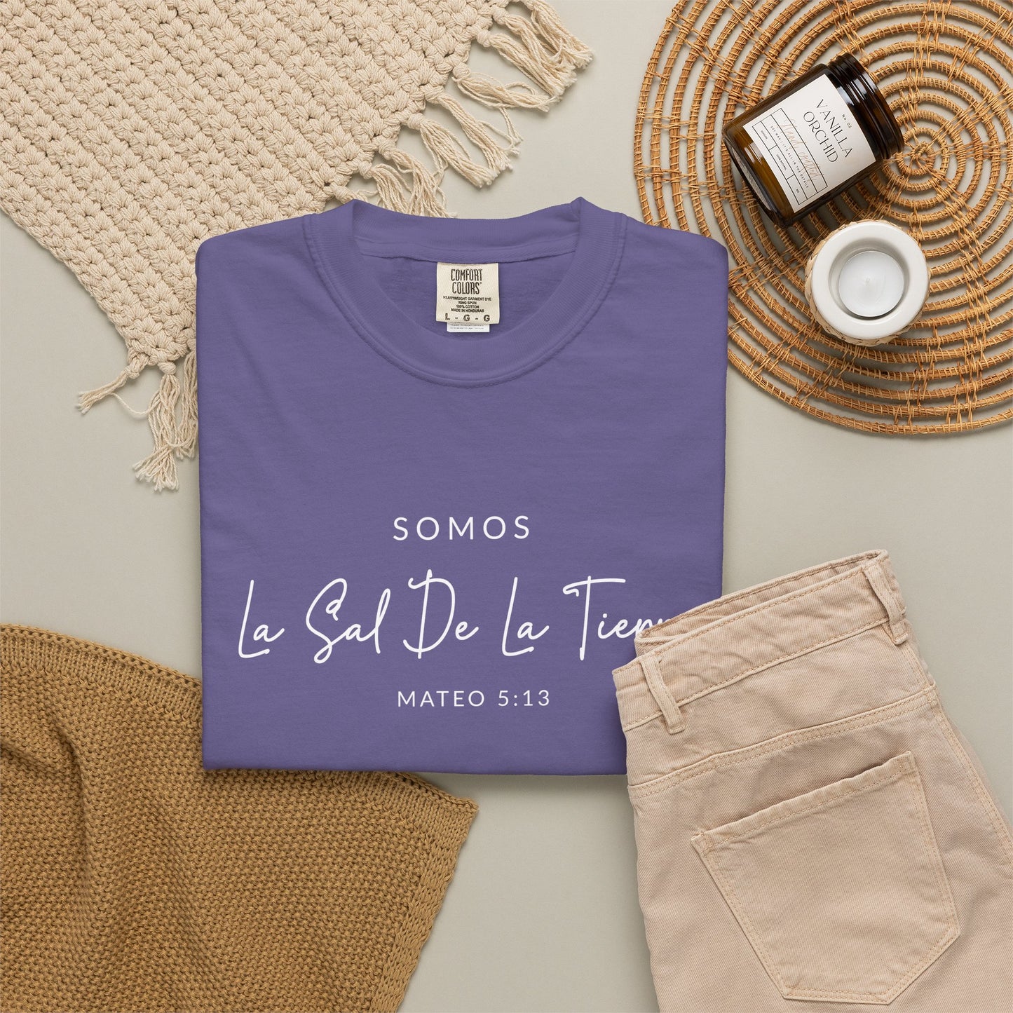 Somos la Sal de la Tierra Mateo 5:13 100% Cotton T-Shirt — Spanish Wise Woman Bible Verse